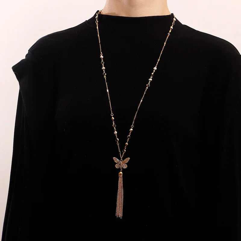 New Vintage Butterfly Pearl Tassel Clavicle Chain for Women Simple Crystal Flower Pendant Long Necklace Evil Eye Sweater Chain